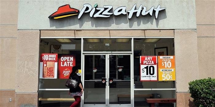 pizza hut are hiring one lucky person to travel party and eat pizza pizza hut main office